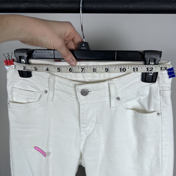 ON THRED UP - Levi's White Denim 712 Slim Size 26 - Picture 6 of 15